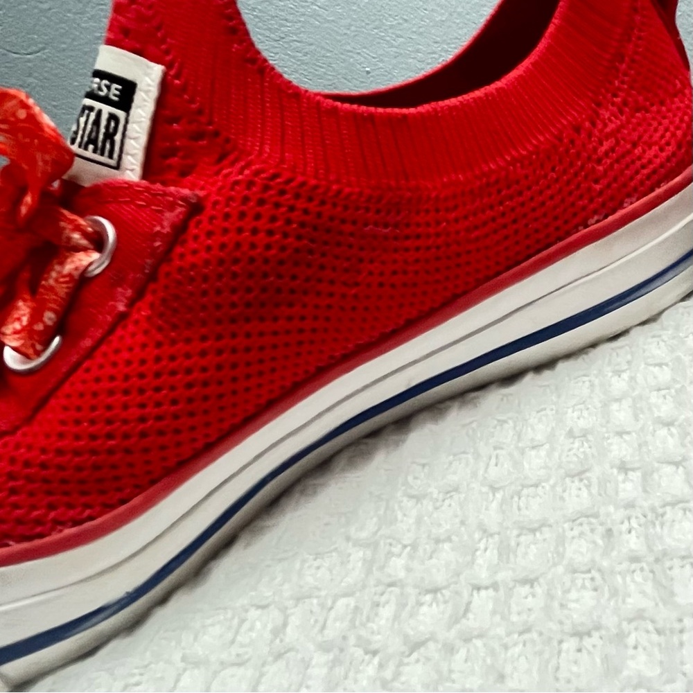 Size 7 37.5 CONVERSE Red Shoreline Low Top Sneakers Stretch Elastic RRP $120 - Picture 6 of 8